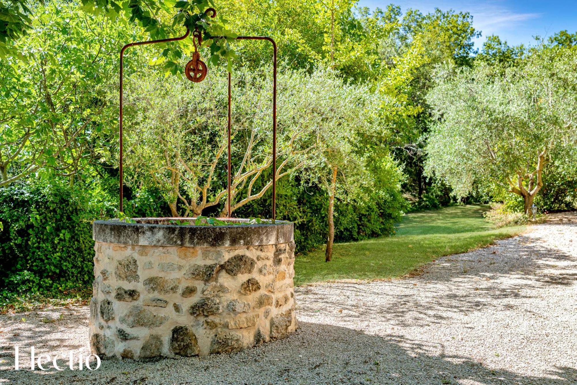 Апарт готель Bastide Domaine Tour Campanets Ле-Пюї-Сент-Репарад Екстер'єр фото