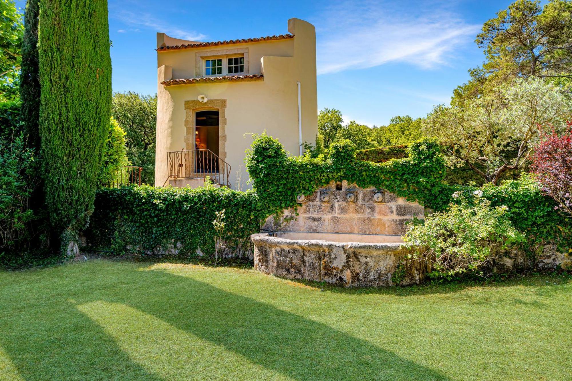 Апарт готель Bastide Domaine Tour Campanets Ле-Пюї-Сент-Репарад Екстер'єр фото